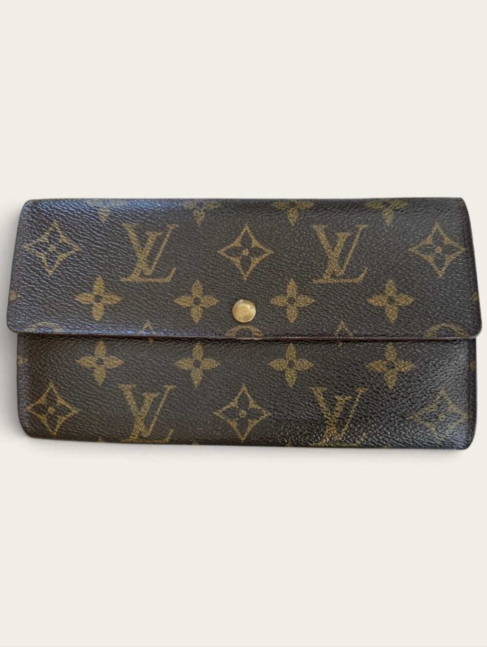 Louis Vuitton Long Wallet, Brown Monogram Pattern. Snap Closure, With Box.